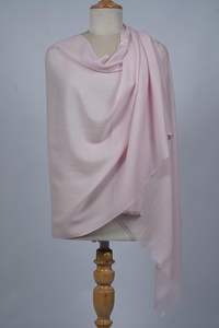 Écharpe VIC pour femme en cachemire et laine fine, faite à la main en Inde, modèle Chinar Jk Booti, 70x200 cm, respirante, pour usage quotidien et extérieur en hiver - Product Image 4