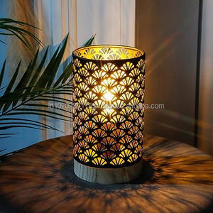 Élégant bougeoir votif en fer avec motifs floraux découpés au laser de qualité supérieure pour centres de table de mariage luxueux - Product Image 2