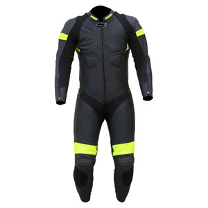 ชุดมอเตอร์ไซค์หนังแบบสองชิ้น เพิ่มพลังและความปลอดภัยให้กับอุปกรณ์ของคุณด้วยชุดมอเตอร์ไซค์หนังชุดนี้ - Product Image 6