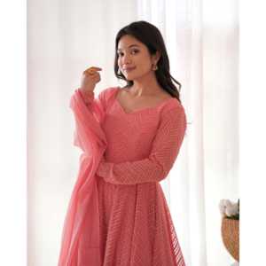 Ensemble de costumes Anarkali pour femmes de designer pour les fêtes, y compris le bas et Dupatta - Product Image 2