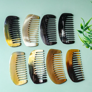 Peine de Cuerno de Búfalo Hecho a Mano, Ecológico, de Excelente Calidad, con Dientes Finos, para Peinar el Cabello, para Uso Diario en Casa y Salón - Product Image 3