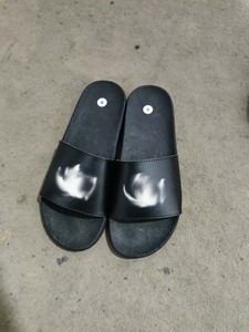 Sandalias de Invierno Ligeras y Cómodas de Cuero Genuino con Bordado, Suela de PVC, Punta Abierta, Plantilla Suave y Transpirable - Product Image 6