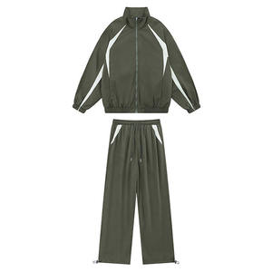 ชุดเสื้อกันลมแบบหนา ชุดกีฬากันลมสำหรับกิจกรรมกลางแจ้ง เสื้อแจ็คเก็ตและกางเกง ระบายอากาศได้ดี เหมาะสำหรับวิ่ง ออกกำลังกาย สวมใส่สบาย แห้งเร็ว ชุดลำลอง - Product Image 3