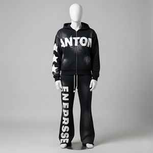 Conjunto Deportivo Personalizado de Invierno, Negro, Grueso, Ajustado, con Sudadera y Pantalones Jogger, Diseño con Logotipo Impreso, Unisex, 2 Piezas - Product Image 2