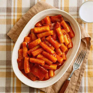 Sauce coréenne Tteokbokki O'Food en gros, 120g |   Sauce pour gâteaux de riz épicés et piquants |   Nourriture de rue coréenne prête à consommer |   Approvisionnement en gros - Product Image 3