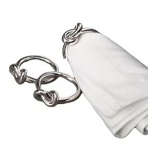 Anneau de serviette en métal de qualité supérieure pour la décoration de table, idéal pour les services de traiteur, les banquets, les arrangements de table de mariage et les événements festifs - Product Image 1