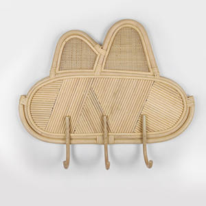 El precio más barato Ganchos colgantes de ratán hechos a mano Colgador decorativo montado en la pared en el baño - Product Image 1
