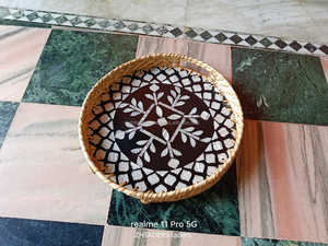 Juego de bandeja de servicio de ratán redonda de diseñador asequible con Incrustaciones de nácar de lujo hechas a mano para una decoración de mesa elegante para el hogar - Product Image 6