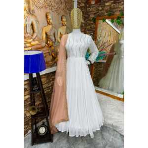 ชุดราตรี anarkali ที่มีสไตล์พร้อมด้วย dupatta และ pent ที่สวยงามสำหรับงานปาร์ตี้ - Product Image 2