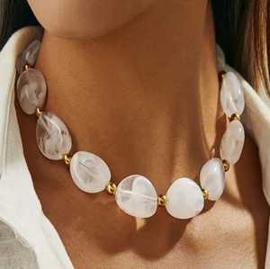 Collar de Cuentas de Resina Ámbar Vintage MN EXPORTS para Mujer, Forma Redonda, Cadena Chapada, Joyería de Moda para Fiesta o Boda, Hecho a Mano - Product Image 3