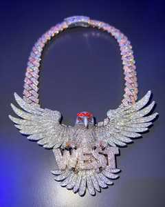 จี้รูปนกอินทรีประดับตัวอักษรภาษาอังกฤษแบบ Iced Out พร้อมเพชรโมอิสซาไนต์ทรงกลมเจียระไนแบบ Brilliant Cut เงินแท้ 925 ดีไซน์หรูหรา เหมาะสำหรับทุกเพศ เป็นของขวัญ - Product Image 5