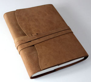 Diario de cuero para escribir para mujeres, diario de cuero sintético para hombres, cuadernos de escritura personalizables con tapa dura y páginas rayadas - Product Image 2