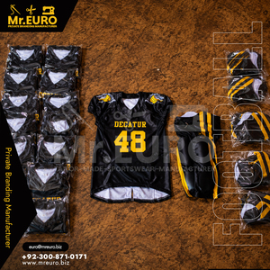 Uniforme de Fútbol Americano Personalizado Negro y Amarillo 100% Poliéster Antibacterial Unisex, Conjunto Sublimado de Manga Corta - Product Image 4