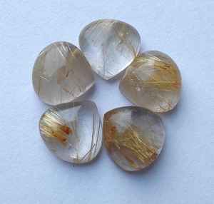 พลอยรูไทล์สีทองธรรมชาติทรงหัวใจ คุณภาพสำหรับทำเครื่องประดับ พลอยหลวมสำหรับบำบัดรักษา - Product Image 6