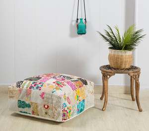 Housse de coussin carrée patchwork, broderie artisanale, style bohème, coton et lin, décoration intérieure - Product Image 1