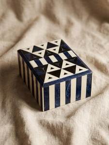 Attractive MDF Resin Jewelry <b>Box</b> With Strong MDF Material And Resin Artwork For Long Lasting Use - Product Image 6