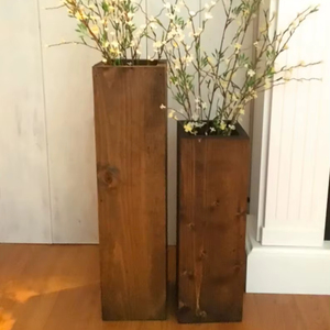 Jarrón de flores de madera natural de gran calidad a un precio razonable para la decoración del hogar con conciencia ecológica, con madera dura y acabado liso. - Product Image 1