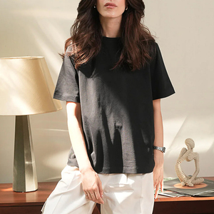 T-shirt pour femmes, couleur noire, coupe slim, col rond, coton et polyester, style streetwear, service OEM. - Product Image 6