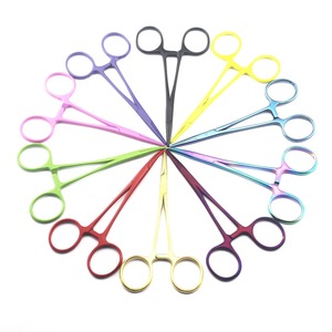 Pinzas Quirúrgicas Curvas para Arterias, Instrumentos Médicos Manuales de Acero Inoxidable, Tijeras Quirúrgicas, Pinzas Mosquito, Fabricante de Pakistán - Product Image 2