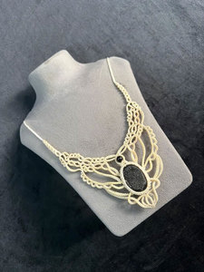 Collier pendentif en macramé fait main avec druse noire, style bohème naturel, ajustable, cordon crème, bijou de guérison - Product Image 6