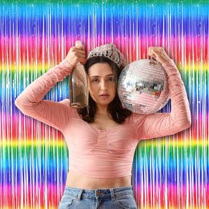 2 Pacchi di Tende in Lamina Metallica Colorate, Striscioni Decorativi per San Valentino, Pasqua, Porte, Feste Anni '80 e '90, Addii al Nubilato - Product Image 5