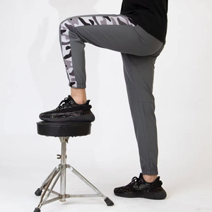 Pantalon de jogging droit 100 % coton personnalisable pour femme, haute qualité, vente en gros, avec étiquette personnalisée, OEM, style streetwear, également disponible pour homme - Product Image 5