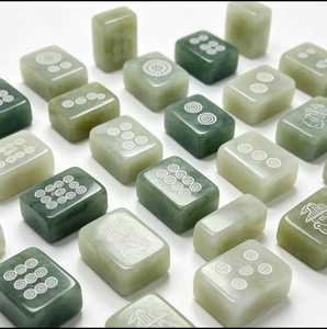 Fichas de Mahjong de Resina Hechas a Mano con Patrón Circular, Diseño Artístico Coleccionable, Diseño Tradicional en Tonos Verdes con Tema Floral - Product Image 1