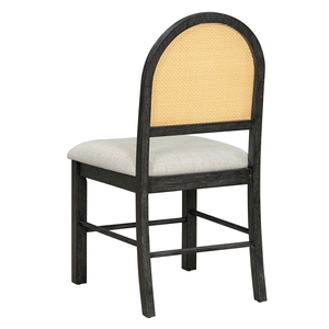 Chaise de salle à manger Arsinta en teck massif de qualité avec dossier et coussin en rotin pour usage intérieur. - Product Image 5