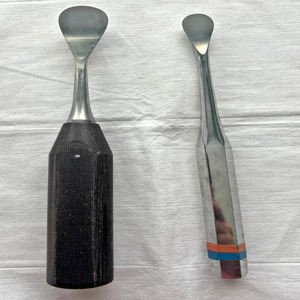 Set de Elevadores Espinales Cobb de Jamso Industries, Instrumentos Quirúrgicos de Columna Vertebral de 1 Pulgada y 1/2 Pulgada - Product Image 2