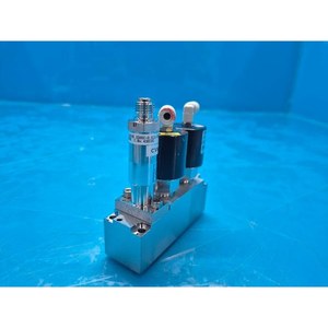 Conjunto de Válvulas FUJIKIN FBPSDL-6 .35UGC-2B3-DRV+FUCL-71-6 .35UGX6. Válvula de diafragma de gas integrada 35UGC-0 .023-FHX usada - Product Image 4