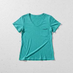 T-shirt basique uni pour femme à col en V avec poche, manches courtes, en mélange de coton, tissu doux, poche poitrine, personnalisable OEM, vente en gros, direct usine - Product Image 4