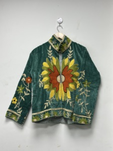 Abrigo Étnico de Invierno para Mujer, de Algodón Ecológico, con Bordado Suzani de Terciopelo, Patrón Floral Grueso, Mangas Largas, Estilo Indio - Product Image 1