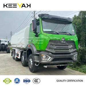 Haute qualité HOWO 8x4 camion-citerne 20 tonnes camion-citerne à eau Drirnk camion-citerne à eau <span class=keywords><strong>20000</strong></span> <span class=keywords><strong>litres</strong></span> utilisation mobile - Product Image 4