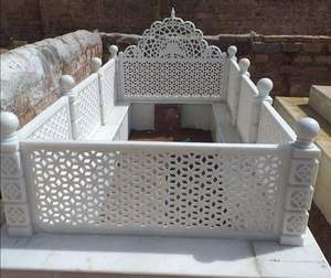 Panneaux muraux décoratifs en marbre sculpté HAYAT INDUSTRIES - Panneaux muraux extérieurs modernes hautement polis, découpés par CNC - Product Image 3