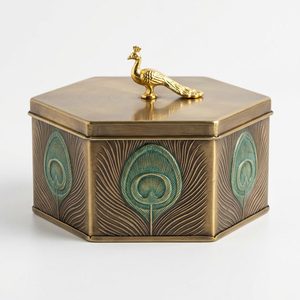 Portavelas de Latón Hecho a Mano de 11 cm con Diseño de Pavo Real Verde Antiguo, Mithai Dabba para Decoración del Hogar, Hoteles y Bodas - Product Image 1