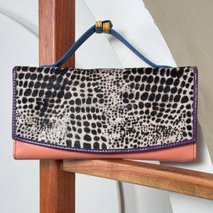 กระเป๋าสตางค์แฟชั่นใหม่สำหรับผู้หญิงความจุมาก2025กระเป๋าเงินรีไซเคิลหนังวัวพิมพ์ลายสัตว์อเนกประสงค์สำหรับผู้หญิงโลโก้ตามสั่ง - Product Image 4