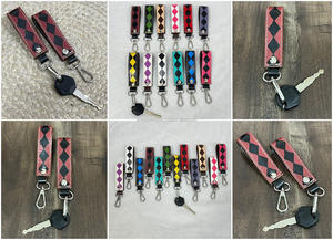 Porte-clés en cuir de vache véritable à la mode, motif à carreaux marron et noir, fait main, pour cadeaux unisexes - Product Image 3