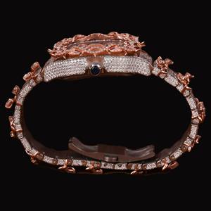 Reloj de Lujo VVS Moissanite, Estilo Romano, Hecho a Mano, Completamente Adornado con Diamantes, Movimiento de Cuarzo Mecánico, Unisex, Cristal de Zafiro, Analógico, Estilo Hip Hop - Product Image 6