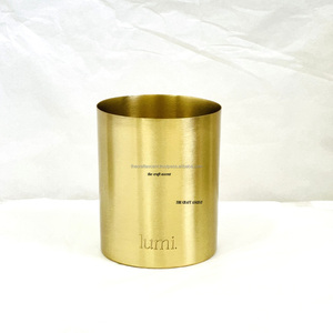 Vente en gros de pots à bougies en cuivre personnalisés de luxe modernes avec finition brossée pots à bougies en métal vides pour la décoration de la maison pour Noël - Product Image 5