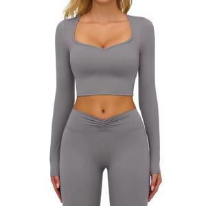 Conjunto Deportivo Seamless para Mujer al por Mayor Personalizado: Top Corto de Manga Corta y Shorts de Ciclismo Acanalados de Cintura Alta para Correr - Product Image 3