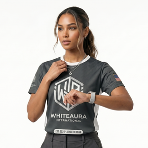 Maillot de football pour femme Whiteaura, col rond, manches courtes, en mesh sublimé, anti-humidité, coupe athlétique, gris, avec patch drapeau USA - Product Image 2