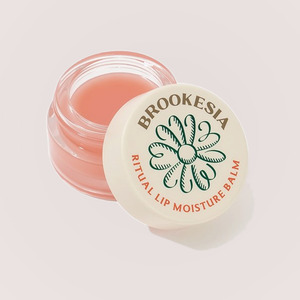 Baume à lèvres circulaire coréen K-Beauty Brukesia Ritual Moisture, fabriqué en Corée, taille standard, tube noir. - Product Image 4