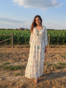 Robe longue en coton brodée à la main, style bohème, imprimé Ikat, robe de plage d'été, tenue formelle d'été, robe maxi pour femmes - Product Image 4