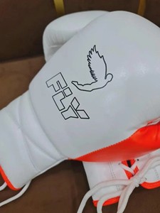 Gants de boxe Fly blancs et orange à lacets en cuir respirant pour adultes – Équipement d'entraînement – Gants de boxe Winning – No Boxing No Life - Product Image 4