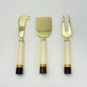 Juego de Cuchillos para Servir Queso de Acero Inoxidable, Diseño Creativo con Punta Curva Corta, Juego de Cubiertos Metálicos para Cocina, Hogar y Restaurante - Product Image 1