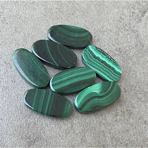 Pierre précieuse en malachite naturelle, forme ovale, cabochon, pierre polie calibrée pour la fabrication de bijoux, toutes les tailles disponibles - Product Image 4