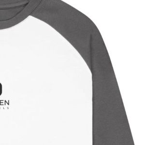 เสื้อยืดคอกลมแขนยาวสองสีสำหรับผู้ชาย ผ้าฝ้ายพรีเมียม สตรีทแวร์ลำลอง รับผลิตแบบ OEM ODM จากโรงงาน - Product Image 5
