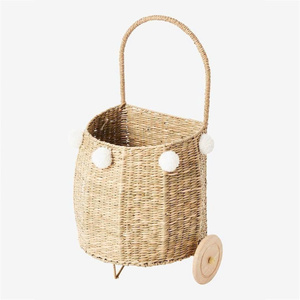 Poussette en rotin pour poupée, chariot tendance en jacinthe d'eau pour enfants, jouets personnalisés en rotin pour enfants, prix de gros, fabriqué au Vietnam - Product Image 1