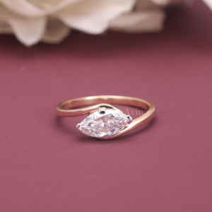 Bague de fiançailles solitaire en diamant de laboratoire taille marquise certifié IGI, or blanc/rose et or jaune 9 carats, pour femme - Product Image 1