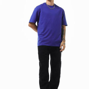 เสื้อยืดผู้ชายแขนสั้นสีดำ เสื้อฟิตเนส แห้งเร็ว ระบายอากาศดี ผ้าโพลีเอสเตอร์/คอตตอน สวมใส่สบาย - Product Image 1